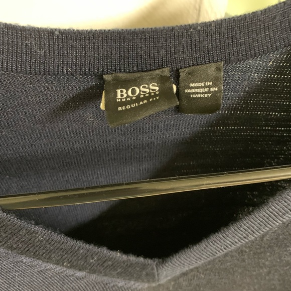 Hugo Boss XL sweater - Picture 2 of 3